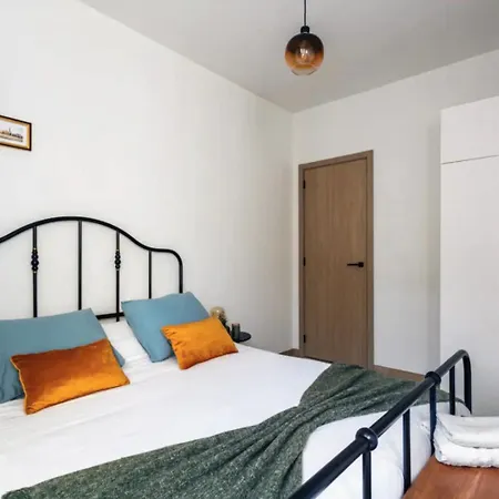 Sunny Haven Apartment *